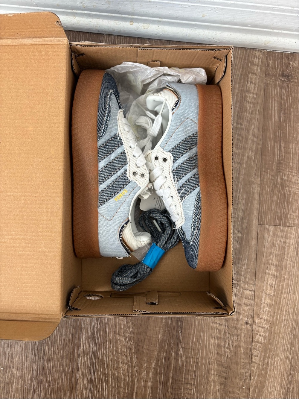 Adidas Women Light Blue and Gray Casual Sneakers with Gum Sole